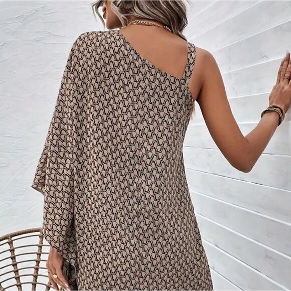 Women's Dresses Allover Print Asymmetrical Neck Batwing Sleeve Dress - Picture 2 of 5
